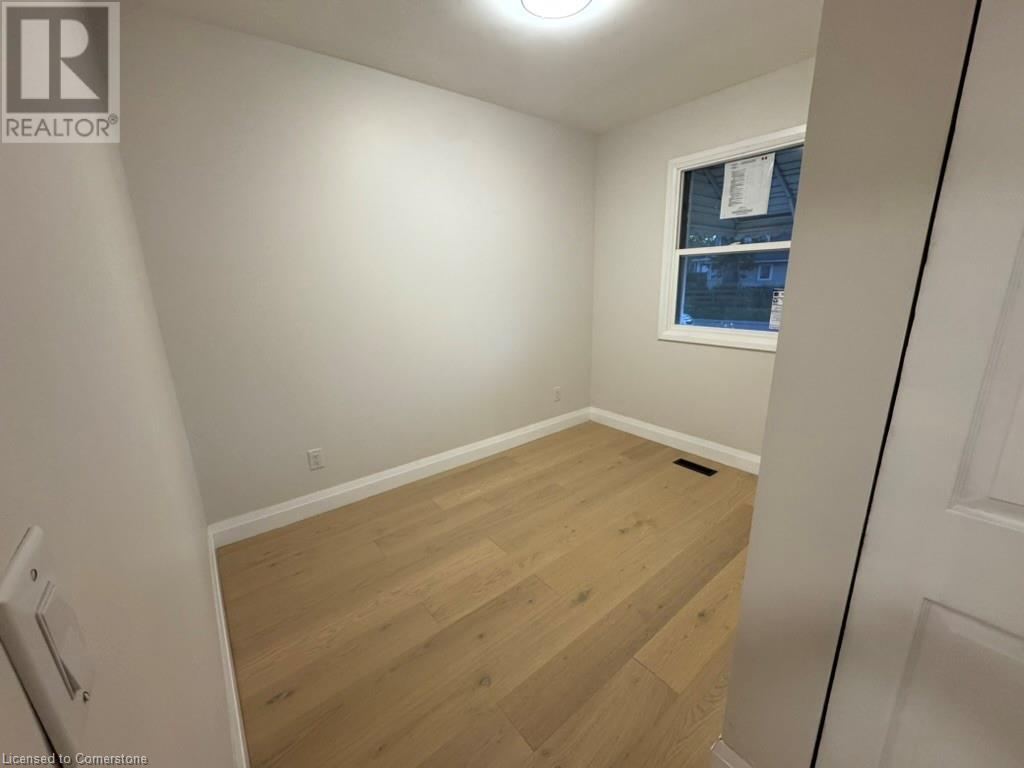 74 St Clair Avenue Unit# Upper, Kitchener, Ontario  N2M 3Z4 - Photo 14 - 40730332
