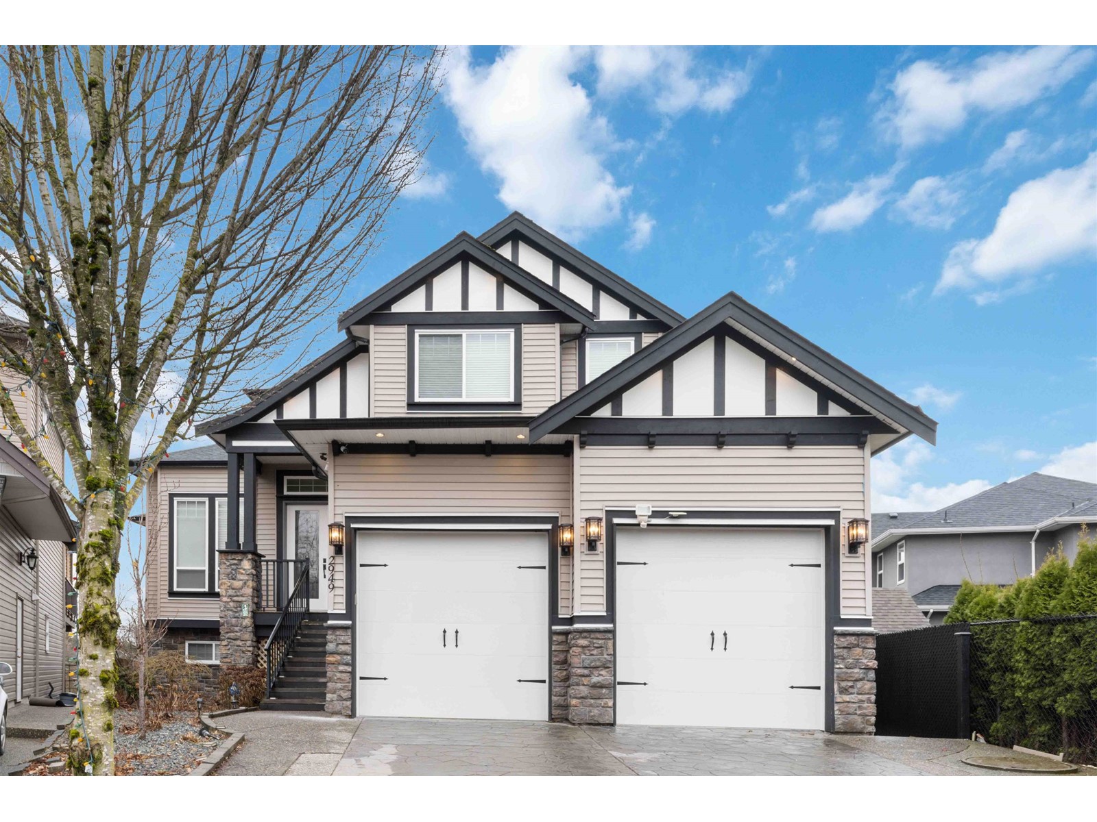 2949 Flagman Place, Abbotsford, British Columbia  V4X 0A5 - Photo 1 - R3012875