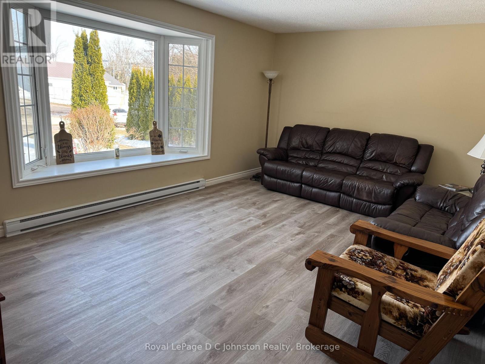 #1 & #2 - 341 Palmerston Street, Saugeen Shores, Ontario  N0H 2L0 - Photo 8 - X12024743