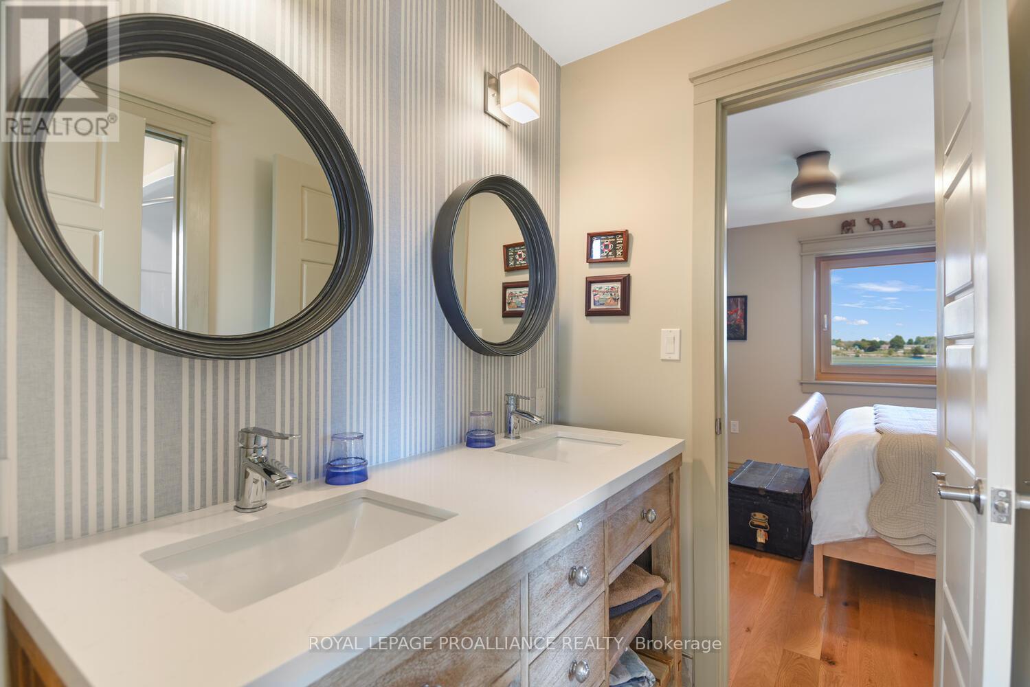 34 Tuttle Point W, Edwardsburgh/cardinal, Ontario  K0E 1T1 - Photo 29 - X12208503