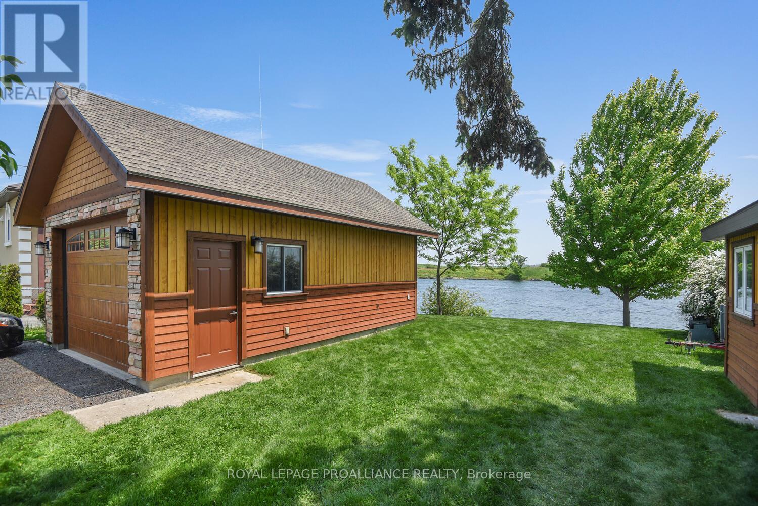 34 Tuttle Point W, Edwardsburgh/cardinal, Ontario  K0E 1T1 - Photo 39 - X12208503