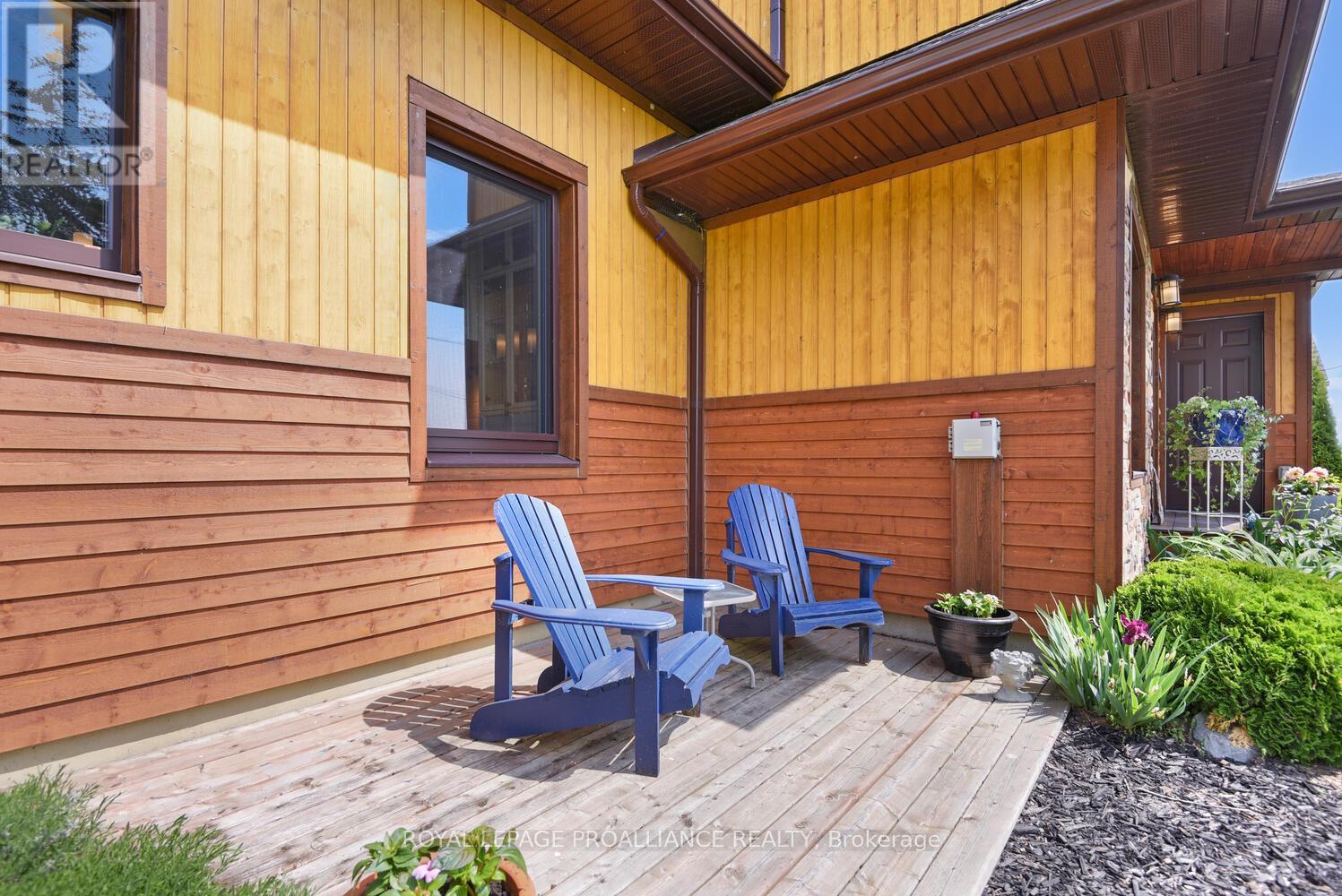 34 Tuttle Point W, Edwardsburgh/cardinal, Ontario  K0E 1T1 - Photo 6 - X12208503