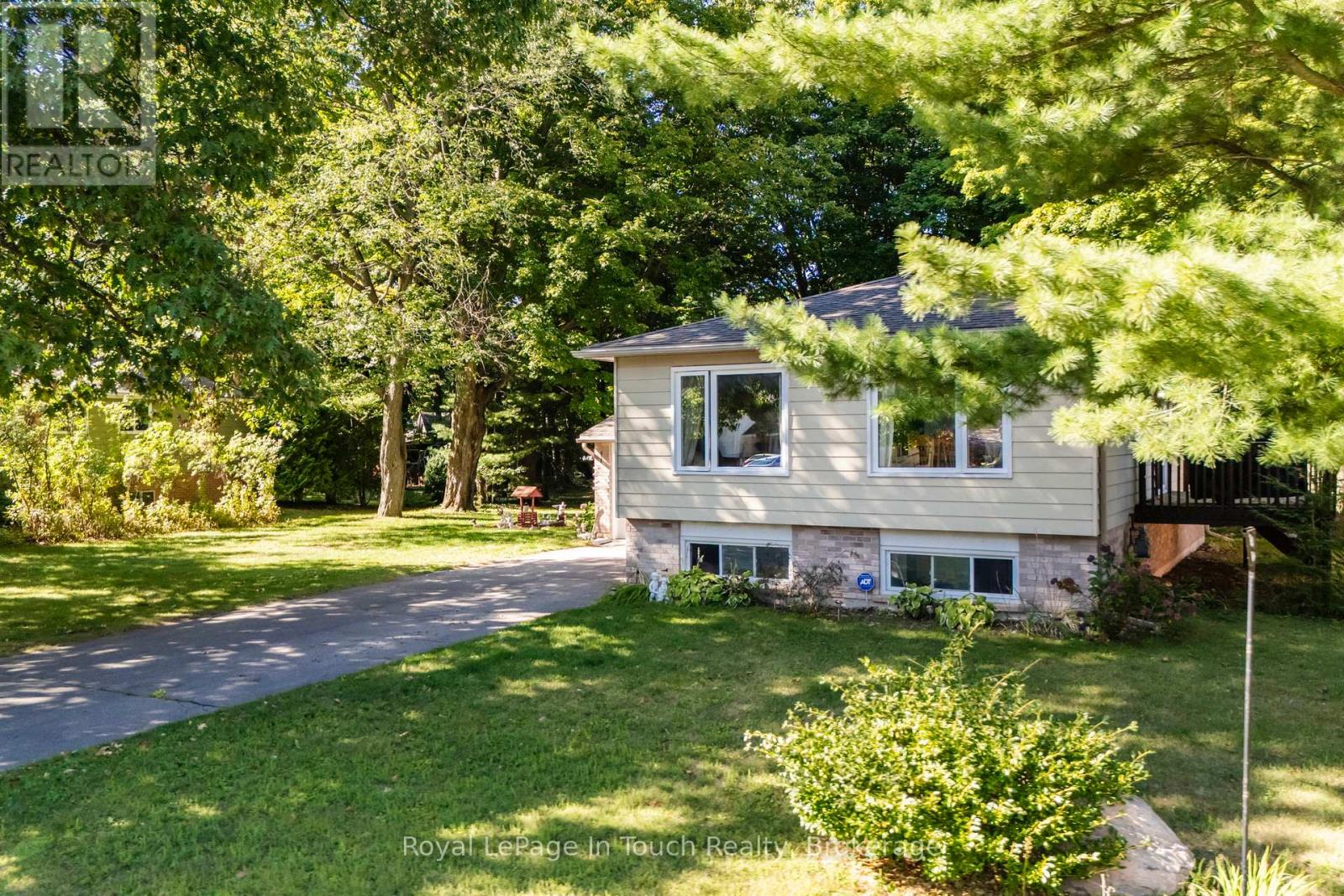 35 Dorcas Avenue, Tiny, Ontario  L0L 2T0 - Photo 2 - S12208490