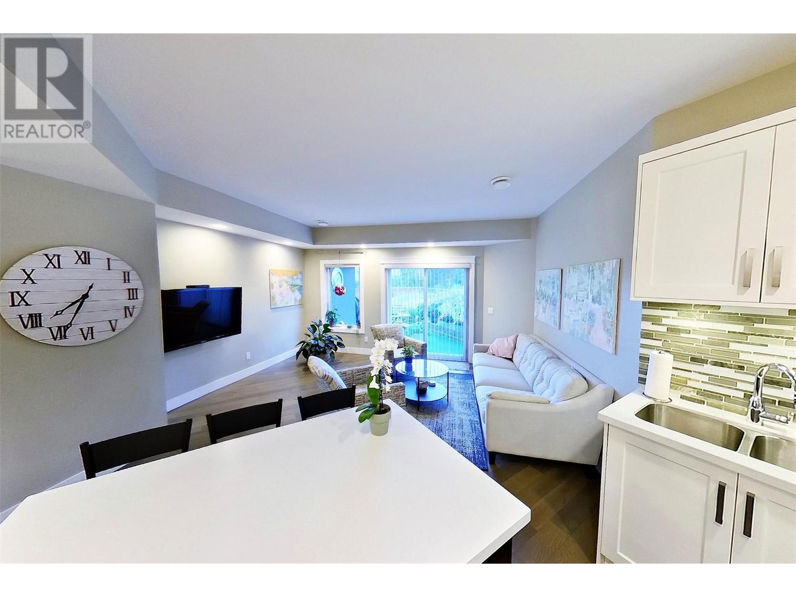 6018 Fulks Road, Peachland, British Columbia  V0H 1X4 - Photo 6 - 10351536