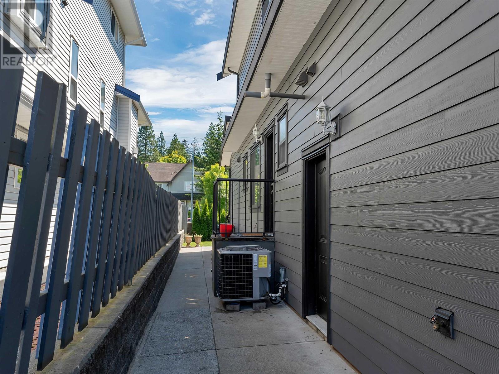1809 Mamquam Road, Squamish, British Columbia  V0N 1T0 - Photo 38 - R3012449