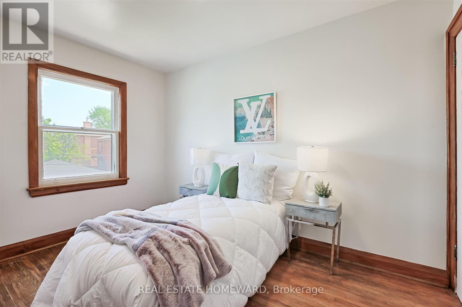 715 Vaughan Road, Toronto, Ontario  M6E 2Y8 - Photo 27 - C12208476