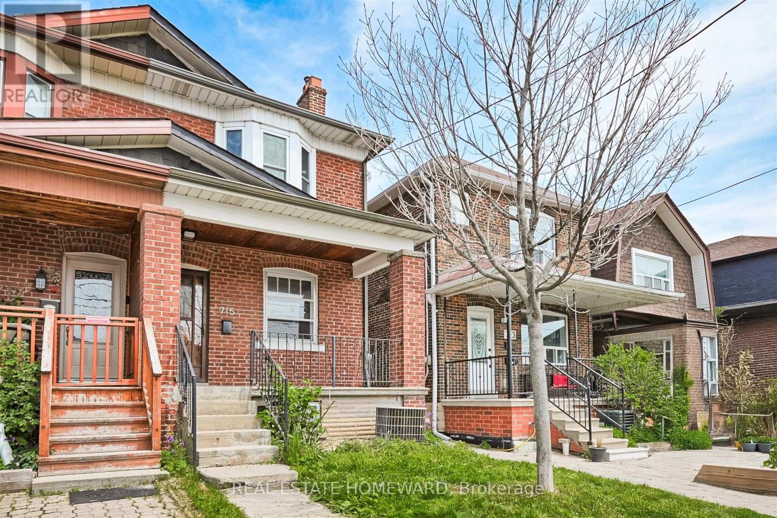 715 Vaughan Road, Toronto, Ontario  M6E 2Y8 - Photo 3 - C12208476