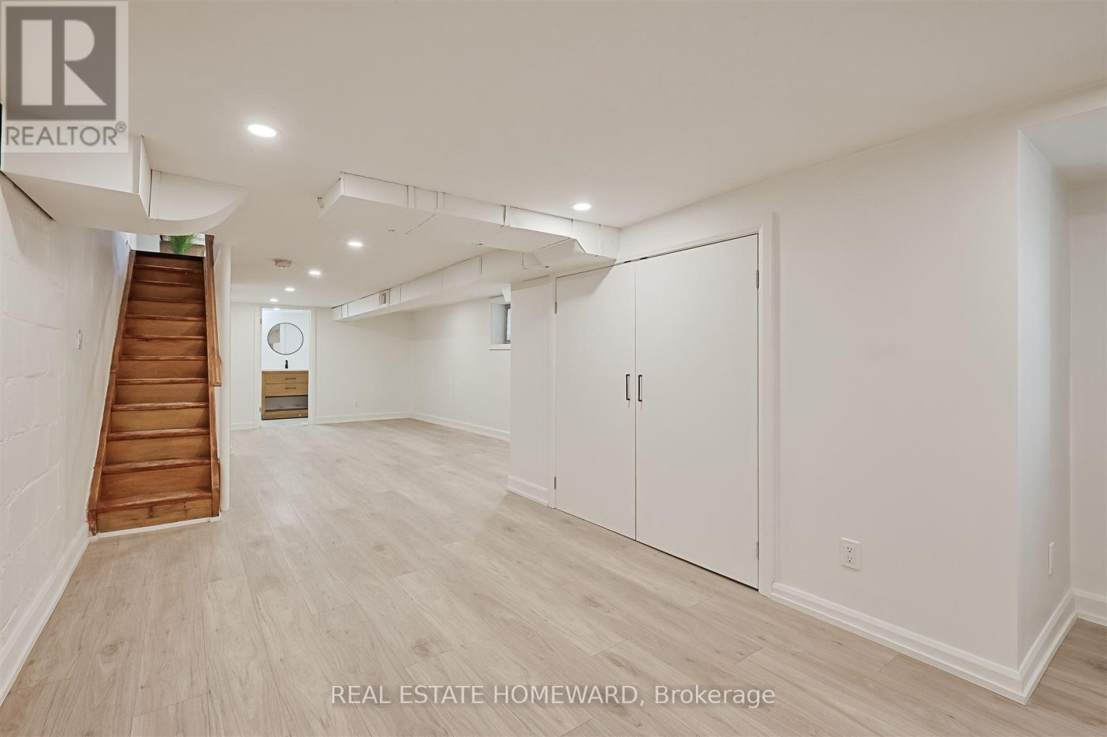 715 Vaughan Road, Toronto, Ontario  M6E 2Y8 - Photo 33 - C12208476