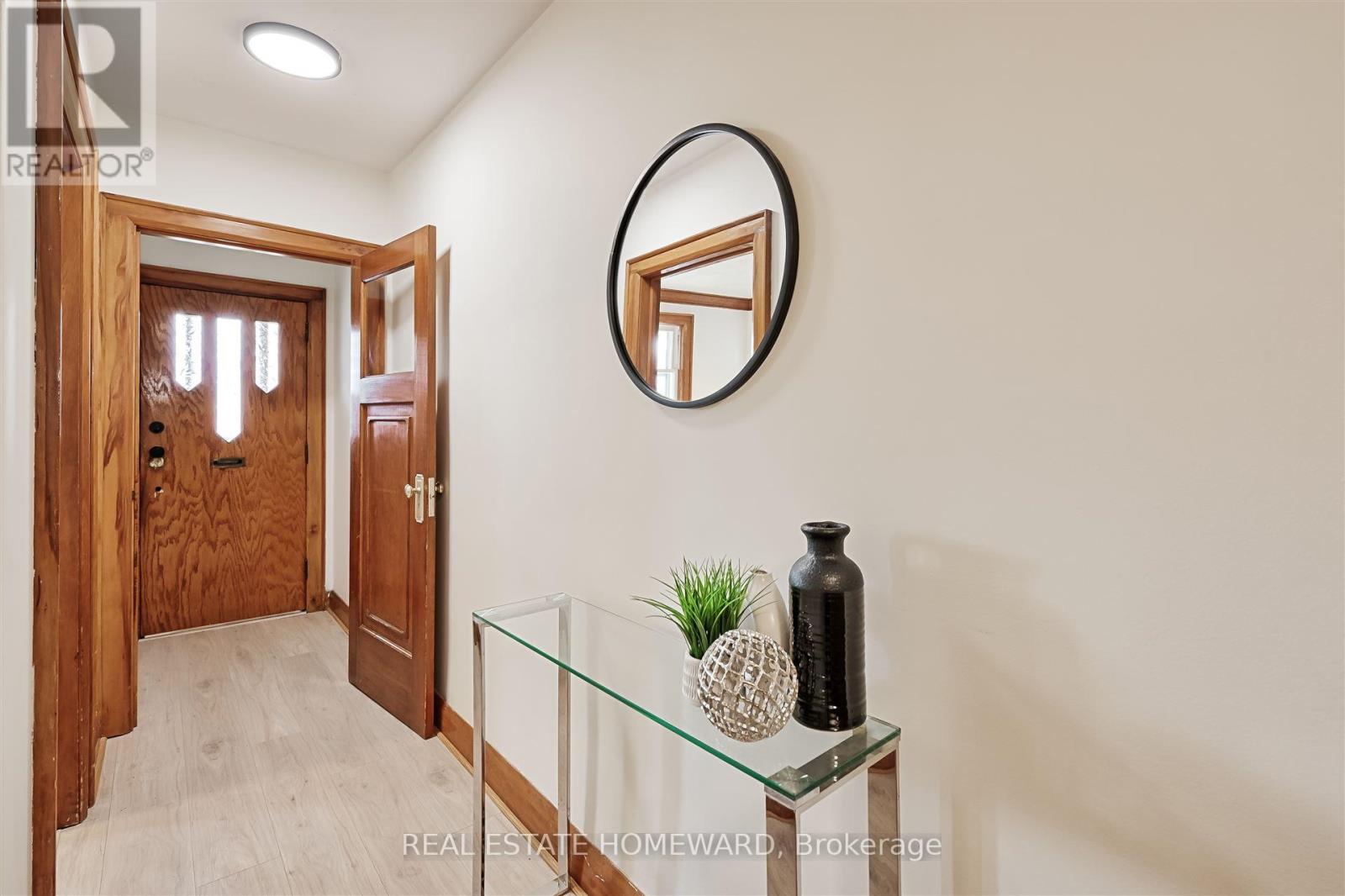 715 Vaughan Road, Toronto, Ontario  M6E 2Y8 - Photo 5 - C12208476