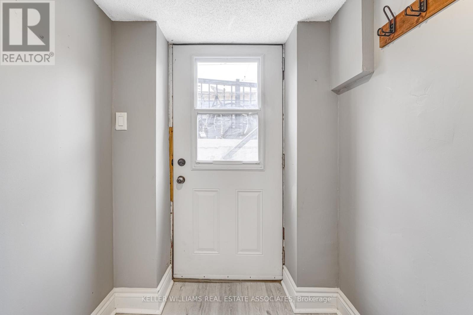 3 - 274 Ossington Avenue, Toronto (Trinity-Bellwoods), Ontario  M6J 3A3 - Photo 3 - C12208491