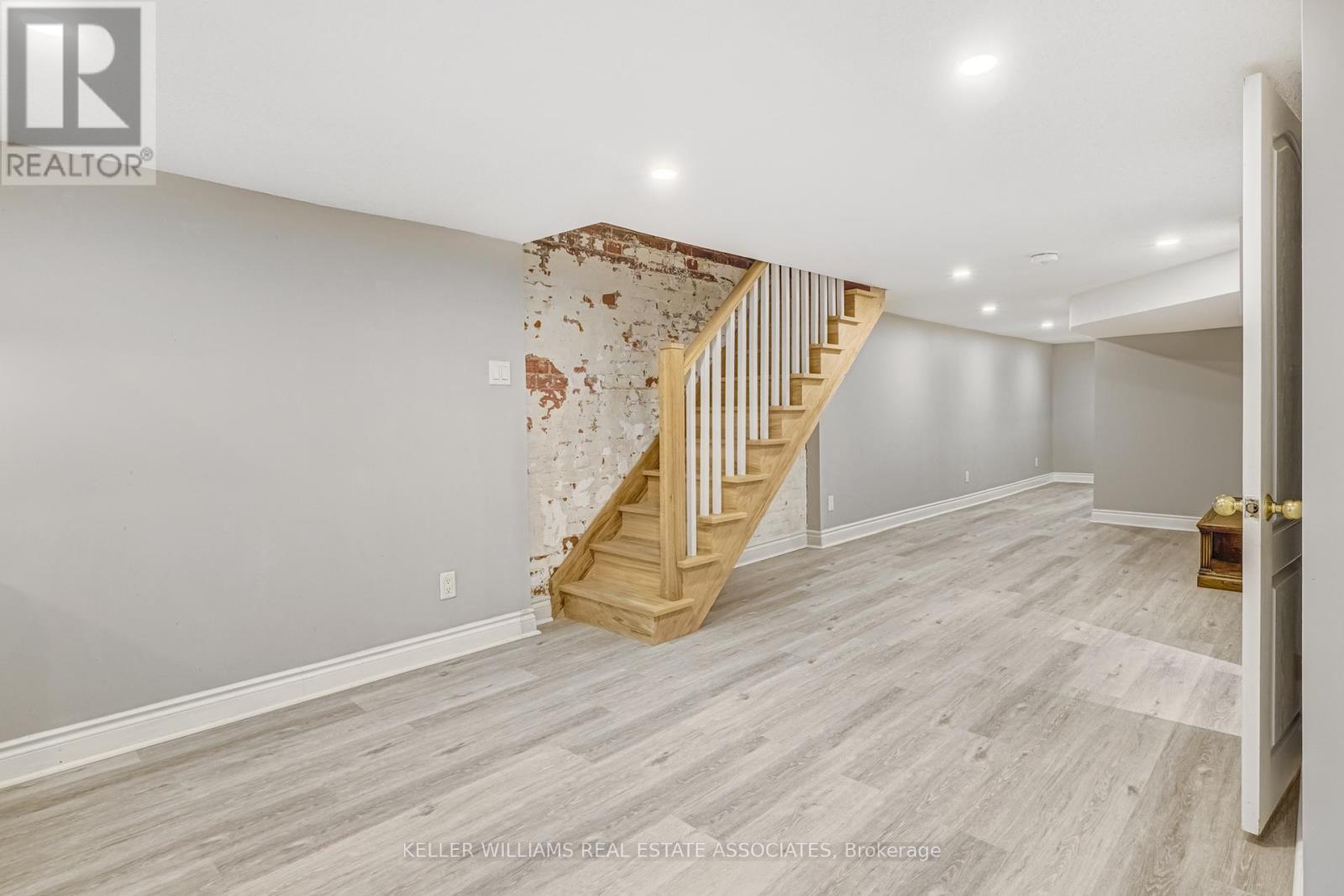 3 - 274 Ossington Avenue, Toronto (Trinity-Bellwoods), Ontario  M6J 3A3 - Photo 6 - C12208491