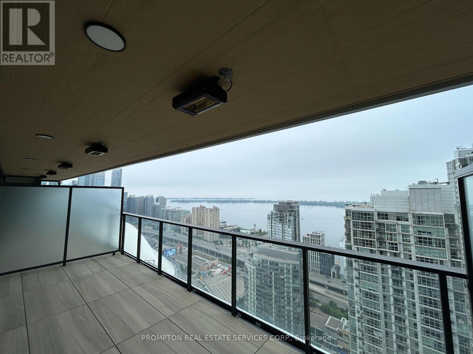 4508 - 1 Concord Cityplace Way, Toronto (Waterfront Communities), Ontario  M5V 0X3 - Photo 15 - C12208497