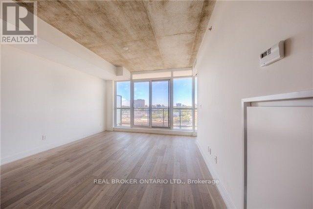 810 - 20 Minowan Miikan Lane, Toronto, Ontario  M6J 1M3 - Photo 8 - C12208505