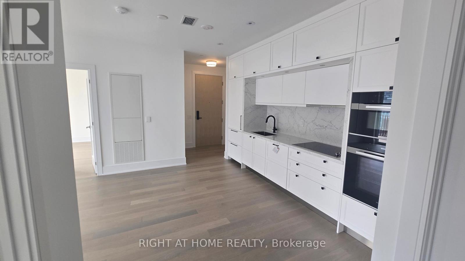 827 - 155 Merchants' Wharf, Toronto (Waterfront Communities), Ontario  M5A 0P2 - Photo 14 - C12208506