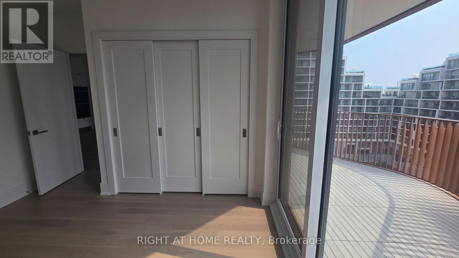 827 - 155 Merchants' Wharf, Toronto (Waterfront Communities), Ontario  M5A 0P2 - Photo 19 - C12208506