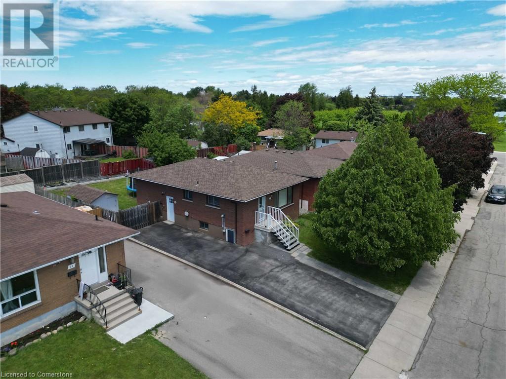 20 Leduc Street, Hamilton, Ontario  L8T 4S4 - Photo 1 - 40729861
