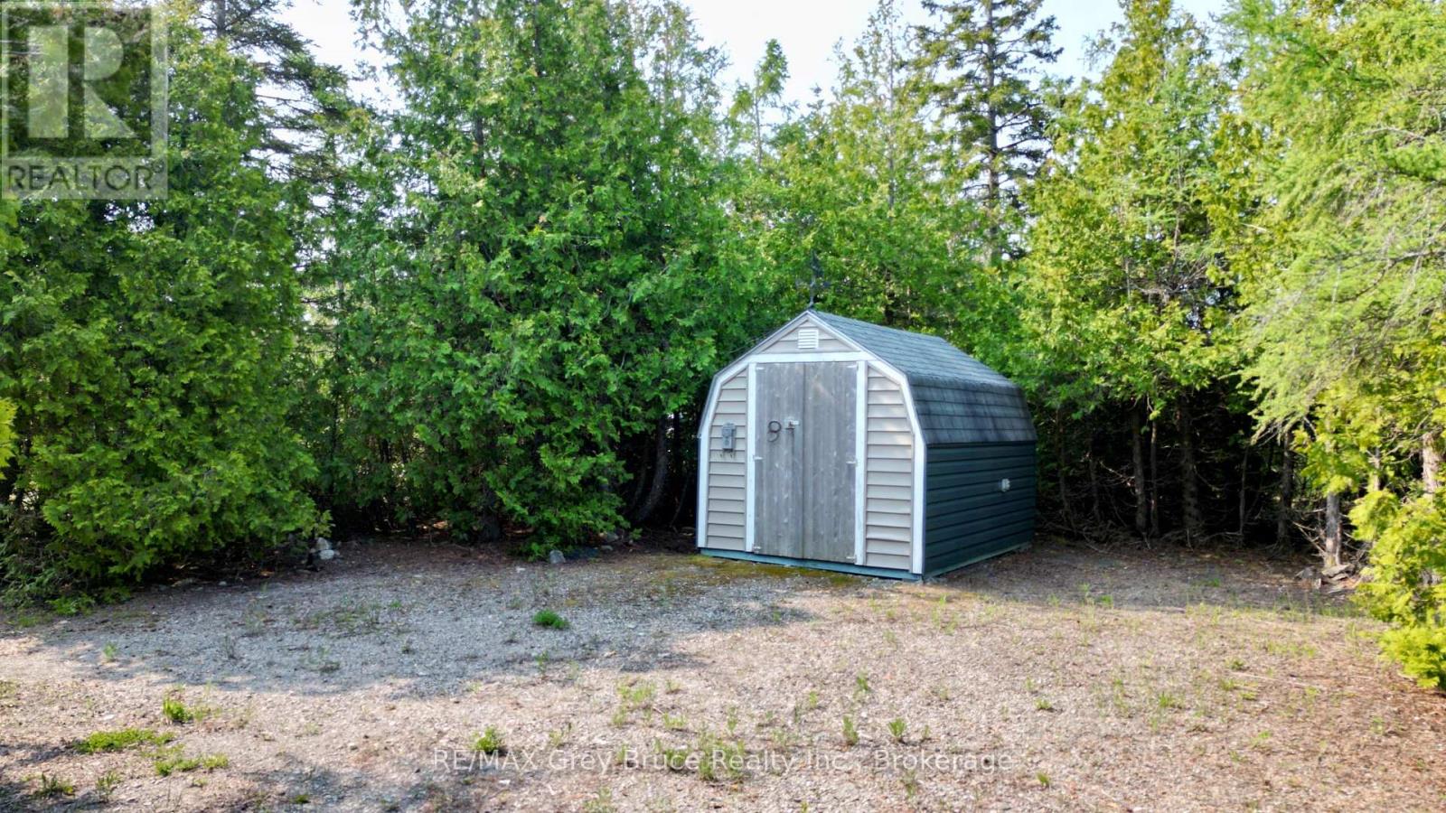 94 Pedwell Pt. Drive, Northern Bruce Peninsula, Ontario  N0H 2R0 - Photo 8 - X12058098