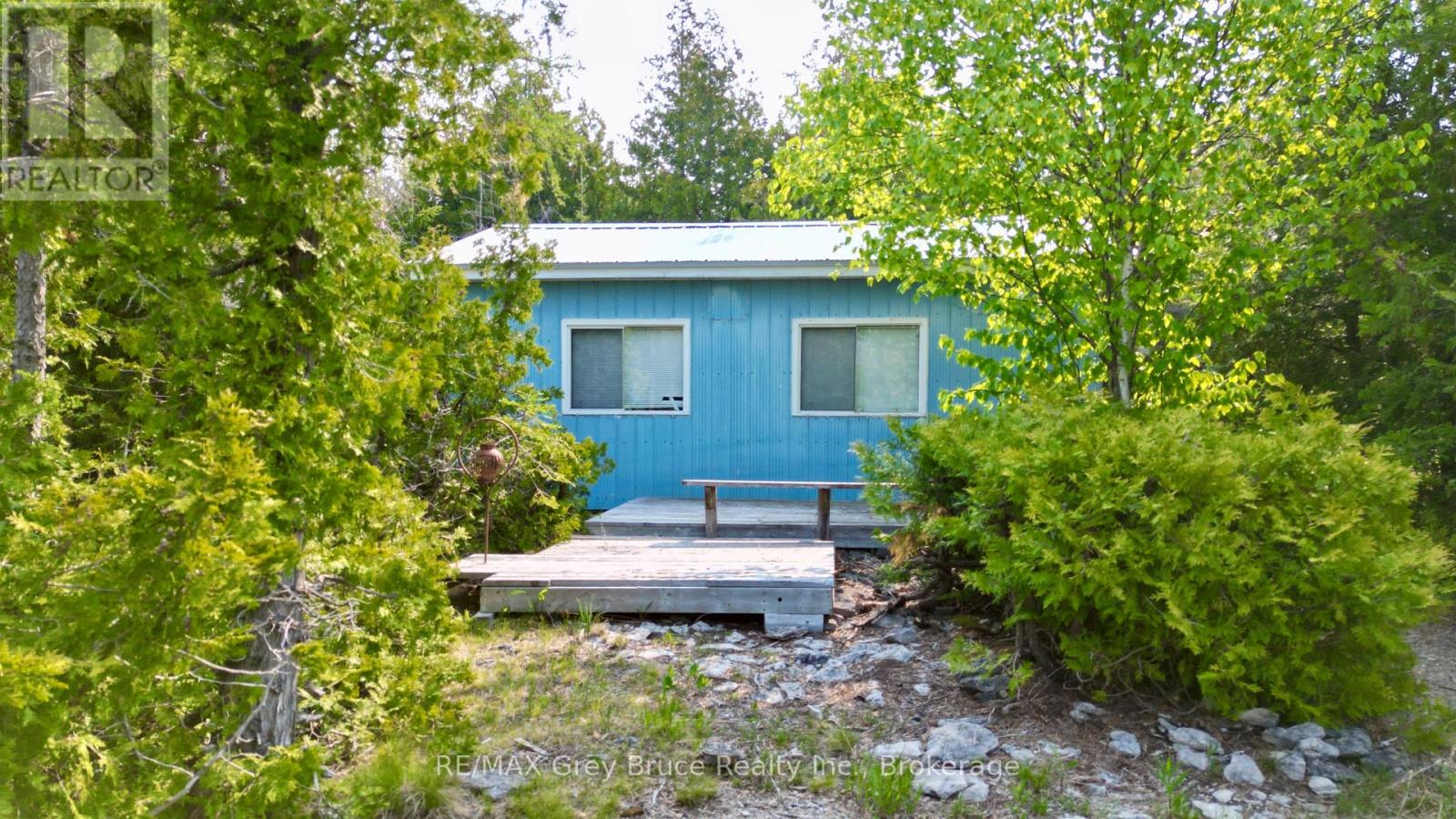 94 Pedwell Pt. Drive, Northern Bruce Peninsula, Ontario  N0H 2R0 - Photo 11 - X12058098