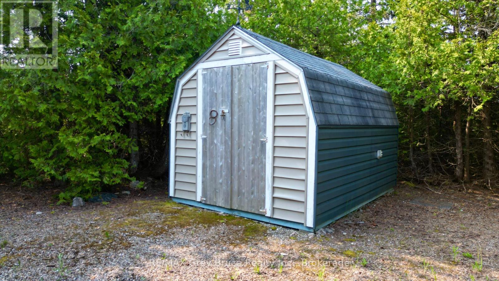 94 Pedwell Pt. Drive, Northern Bruce Peninsula, Ontario  N0H 2R0 - Photo 24 - X12058098
