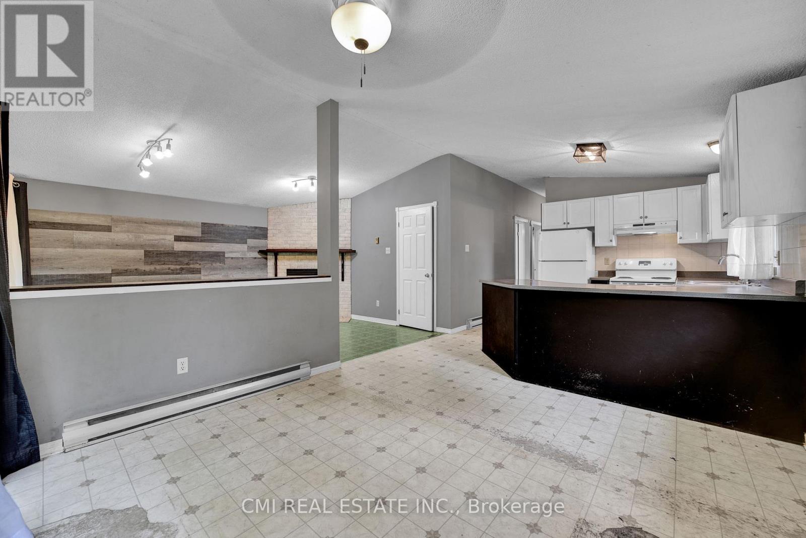 176 Raglan Street, Grey Highlands, Ontario  N0C 1E0 - Photo 16 - X12208493