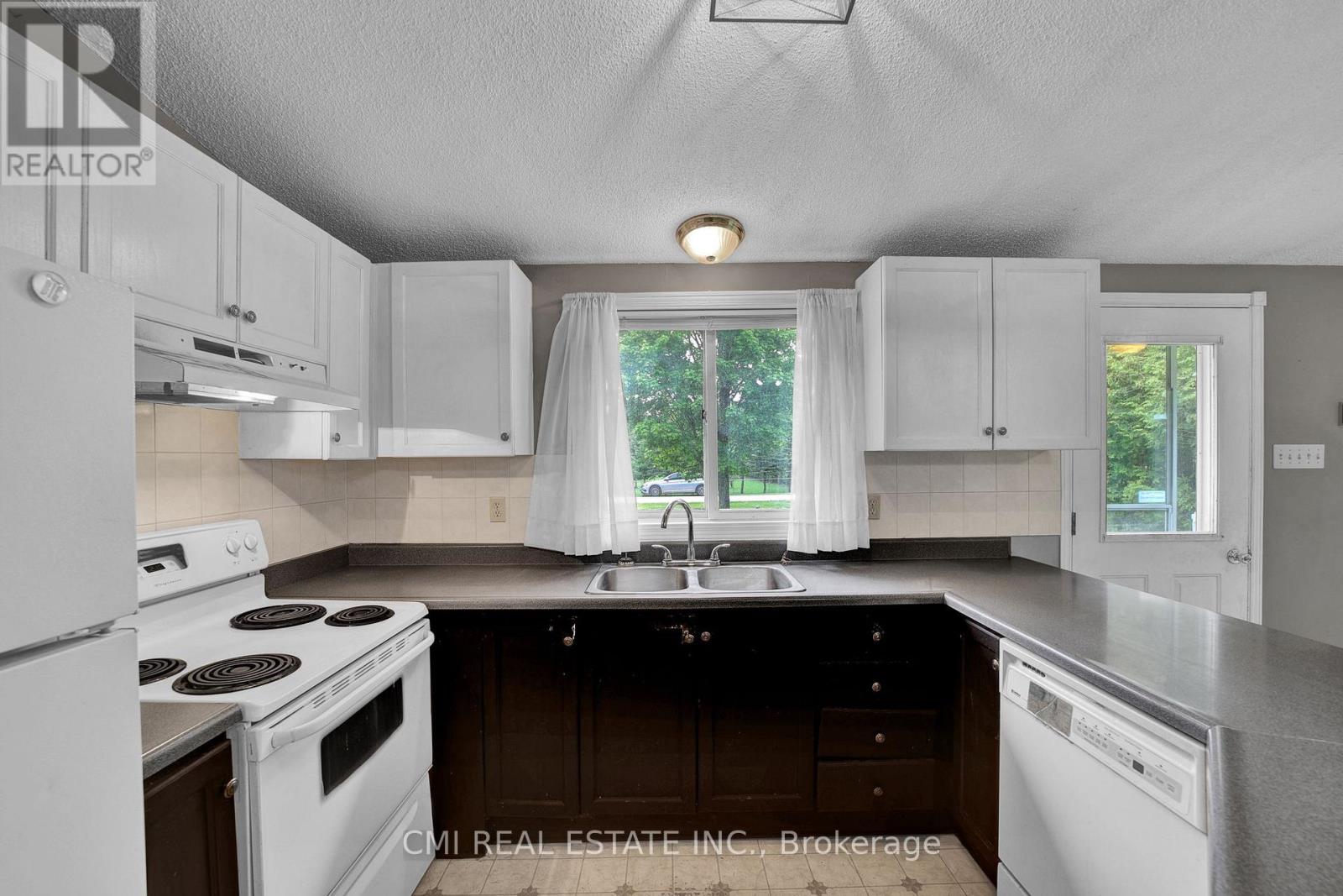 176 Raglan Street, Grey Highlands, Ontario  N0C 1E0 - Photo 20 - X12208493