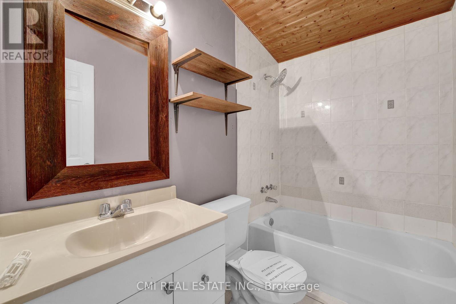 176 Raglan Street, Grey Highlands, Ontario  N0C 1E0 - Photo 29 - X12208493