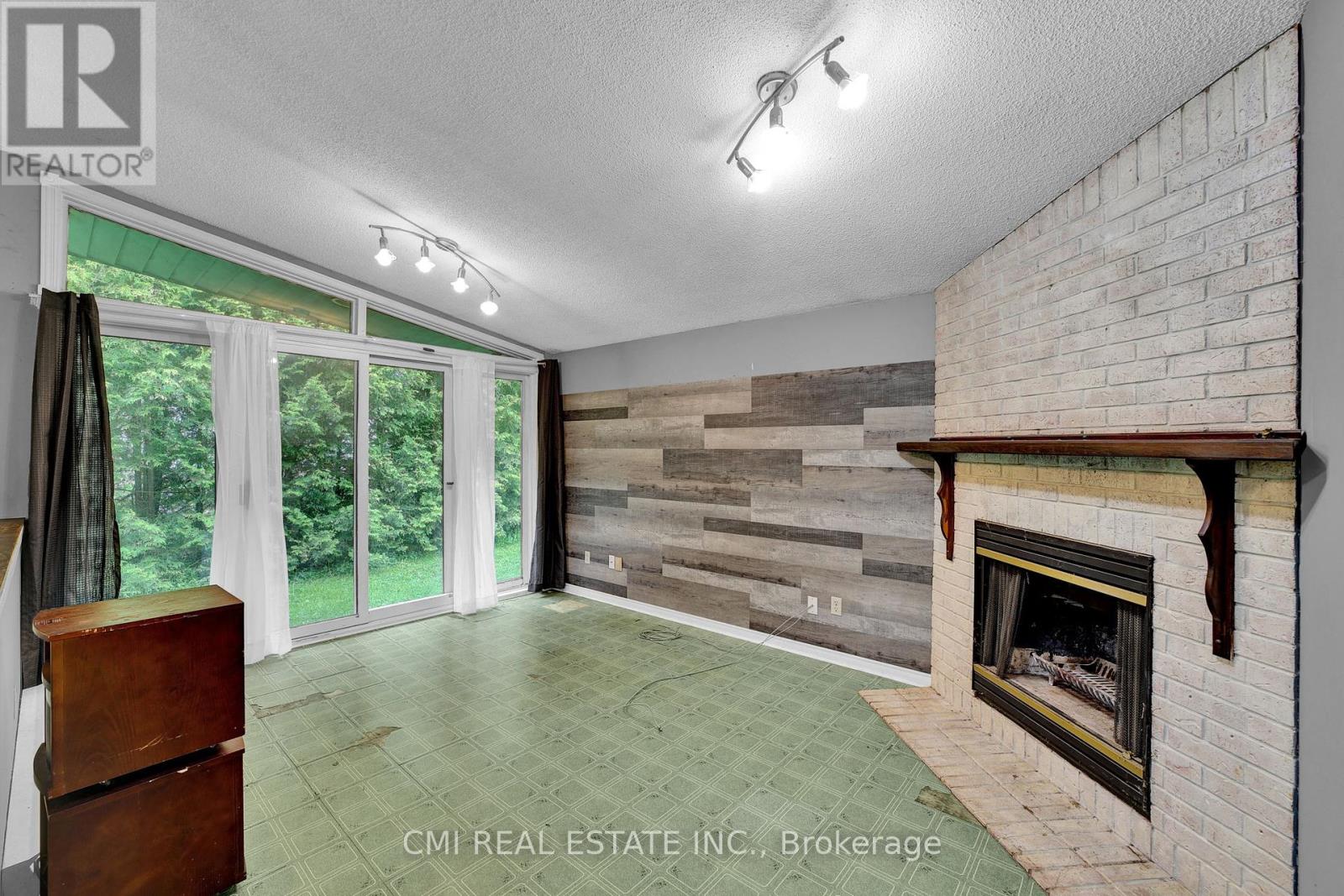 176 Raglan Street, Grey Highlands, Ontario  N0C 1E0 - Photo 8 - X12208493