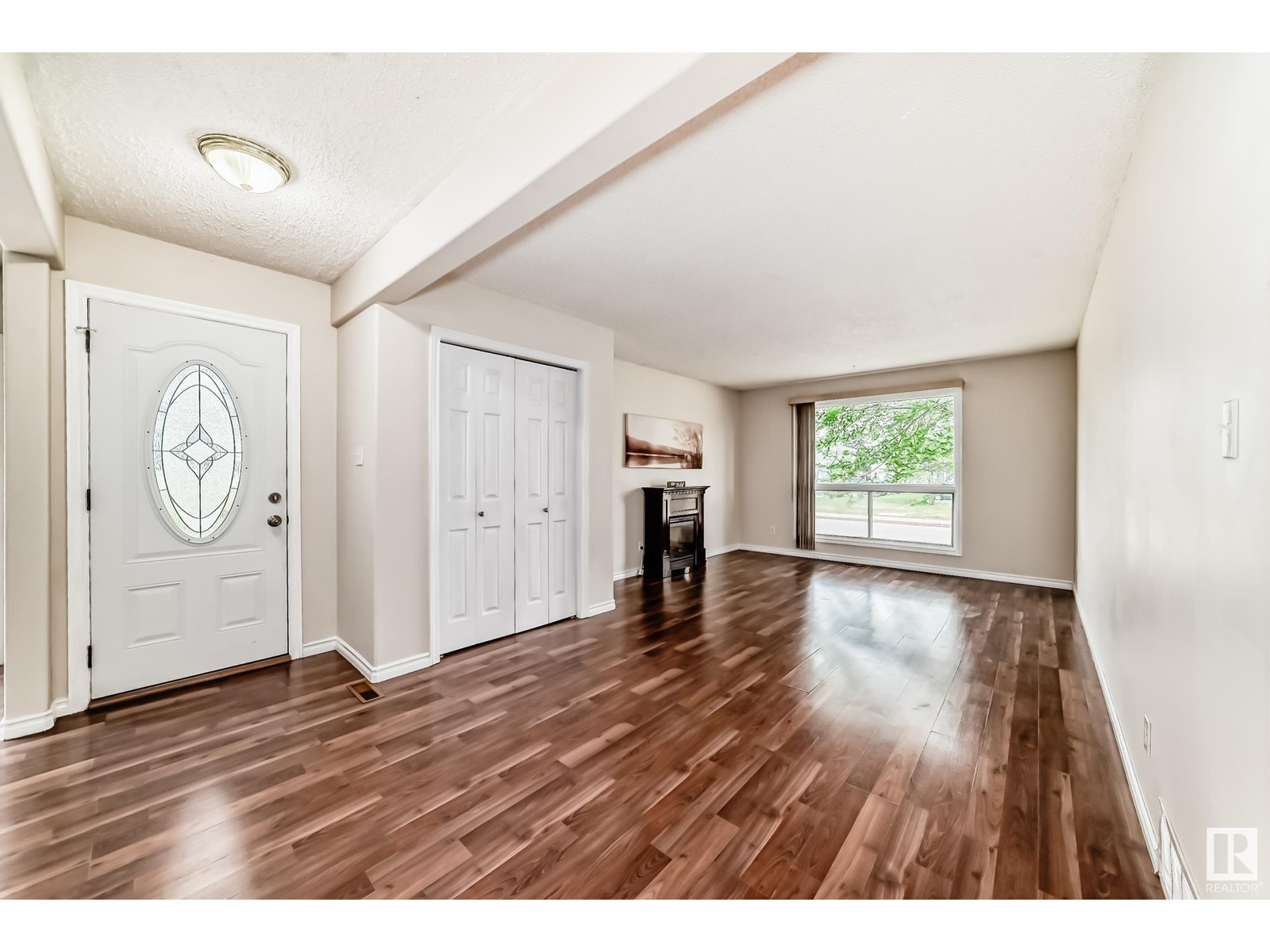 Property at 11820 152 AV NW image 5