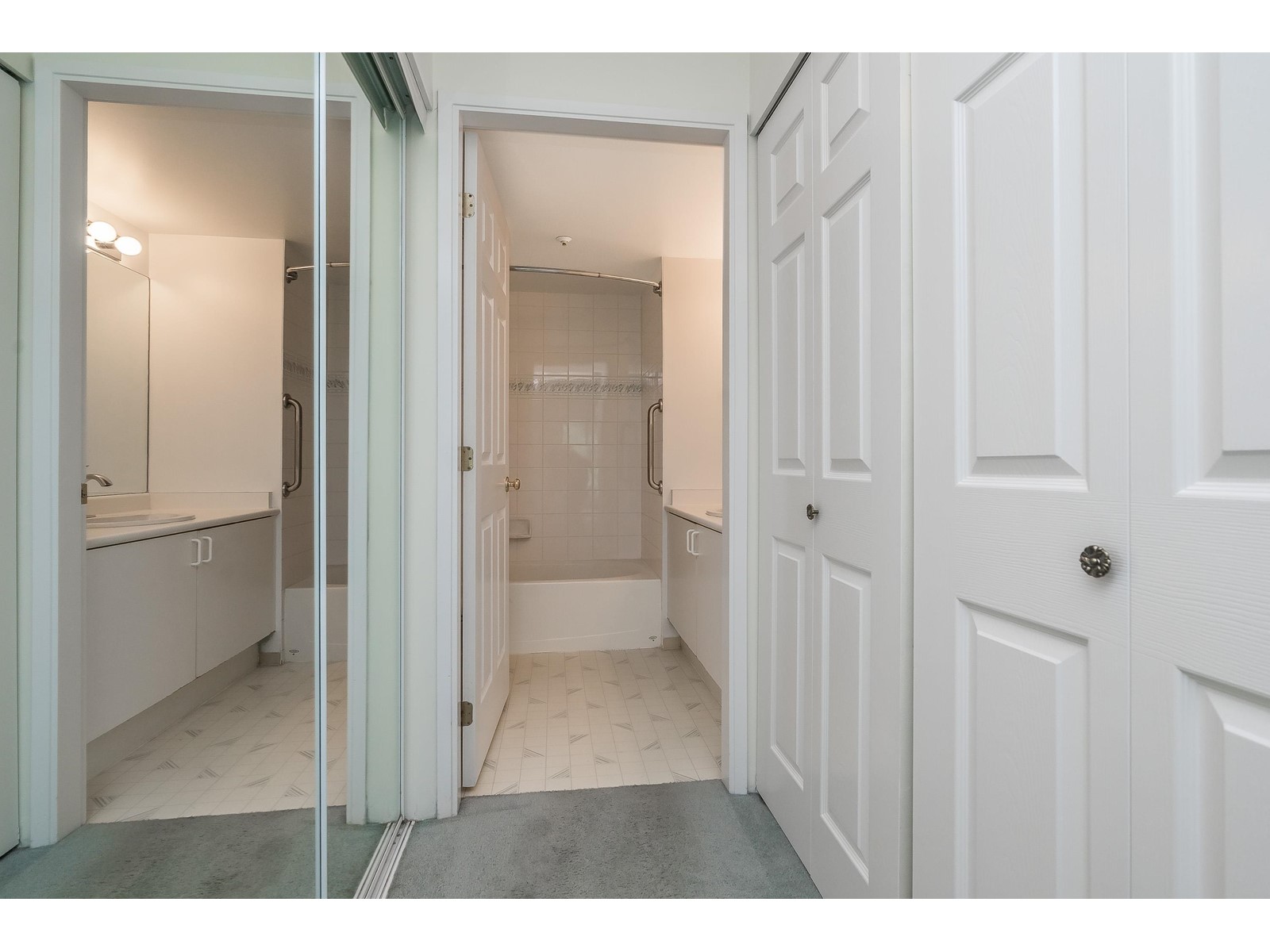 B204 9866 Whalley Boulevard, Surrey, British Columbia  V3T 5S8 - Photo 31 - R3013170