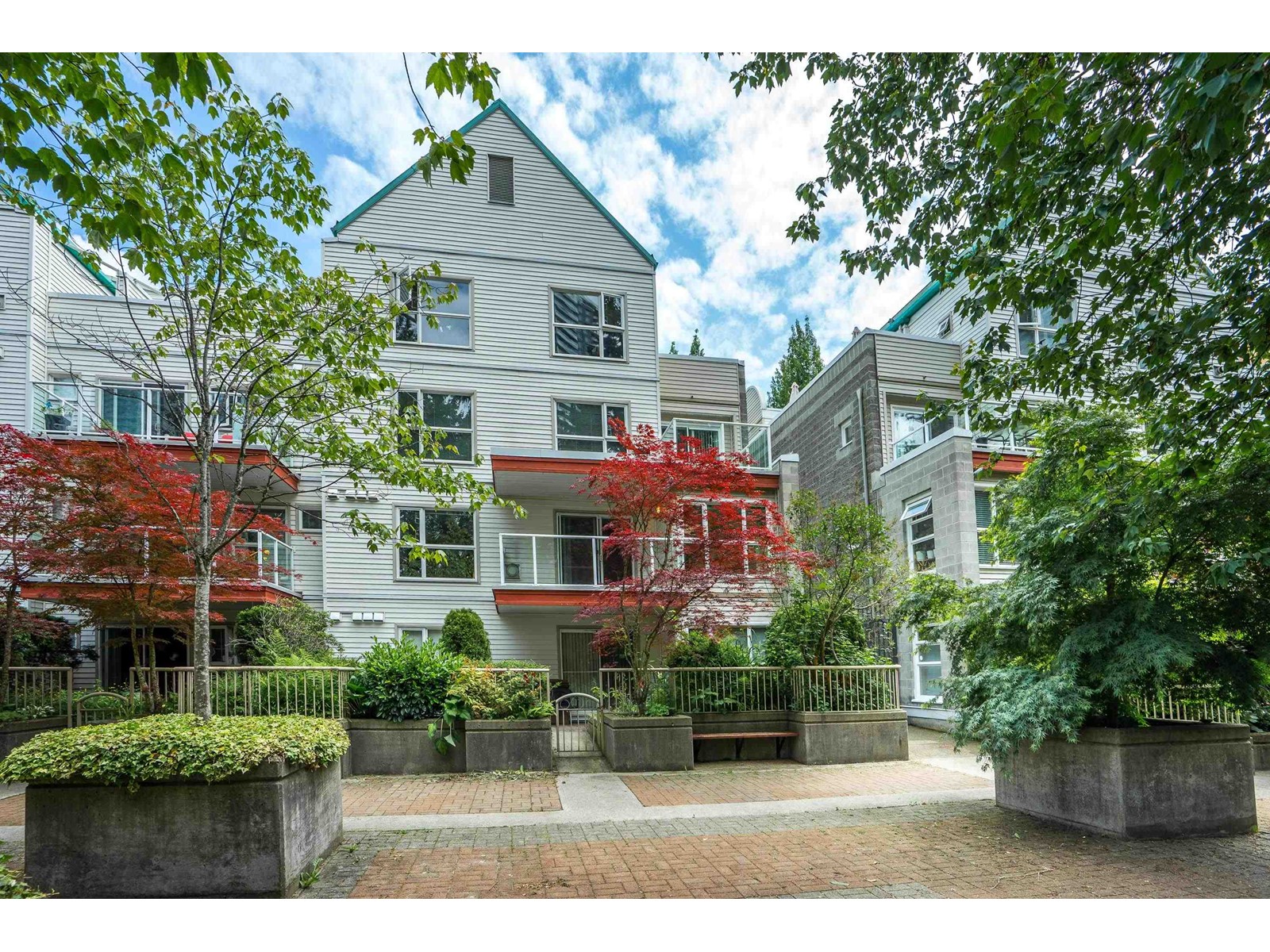 B204 9866 WHALLEY BOULEVARD, Surrey, British Columbia
