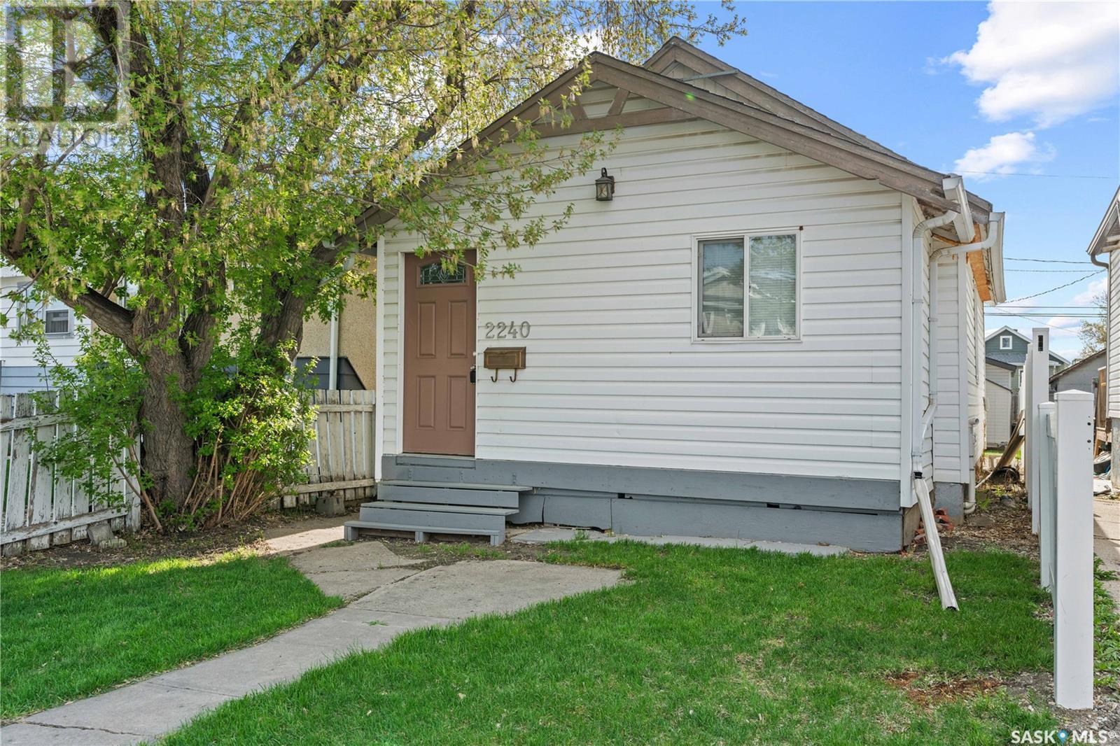 2240 Mcdonald Street, Regina, Saskatchewan  S4N 2Y8 - Photo 2 - SK005593
