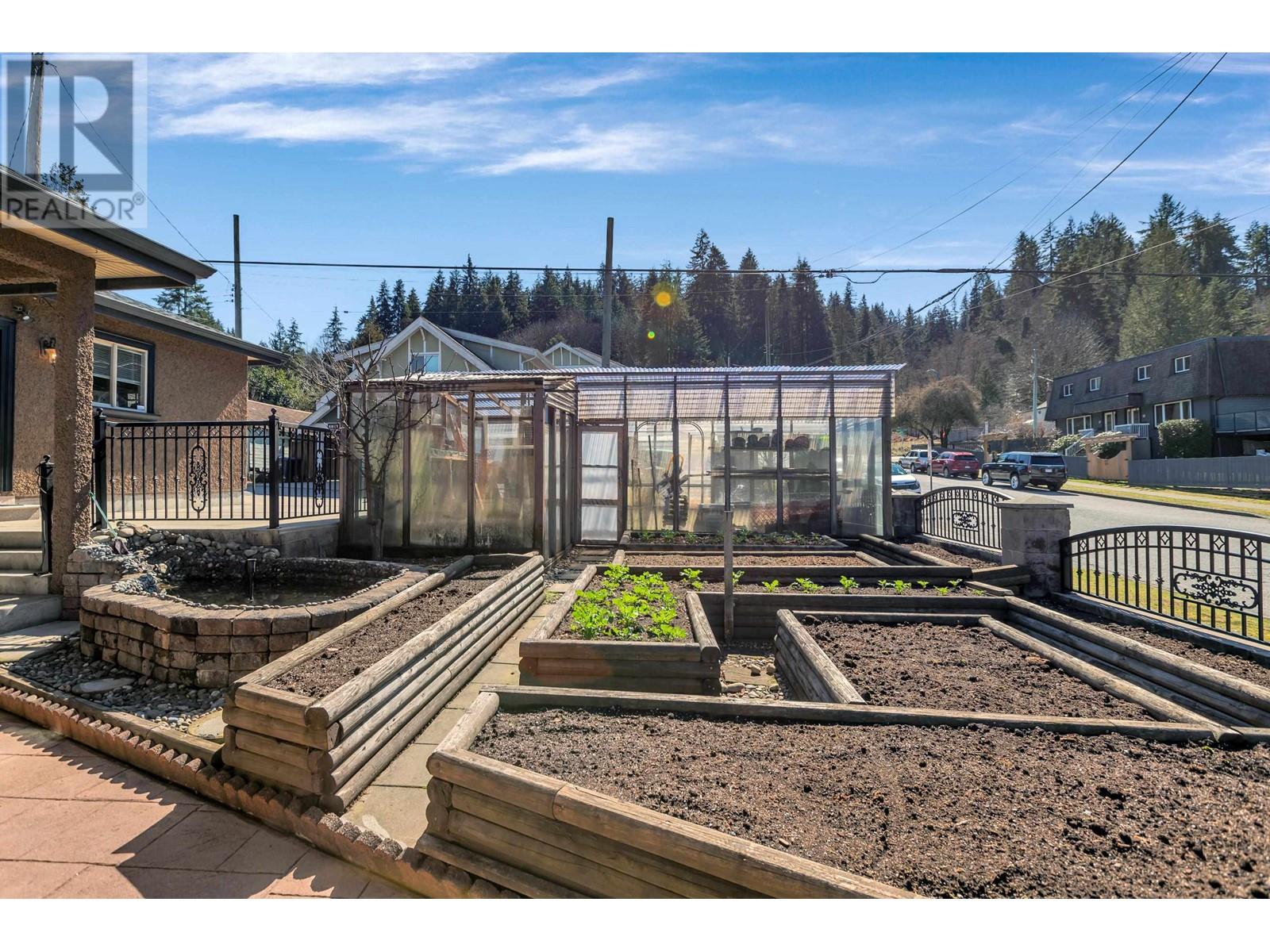 2701 St George Street, Port Moody, British Columbia  V3H 2H1 - Photo 32 - R3012926