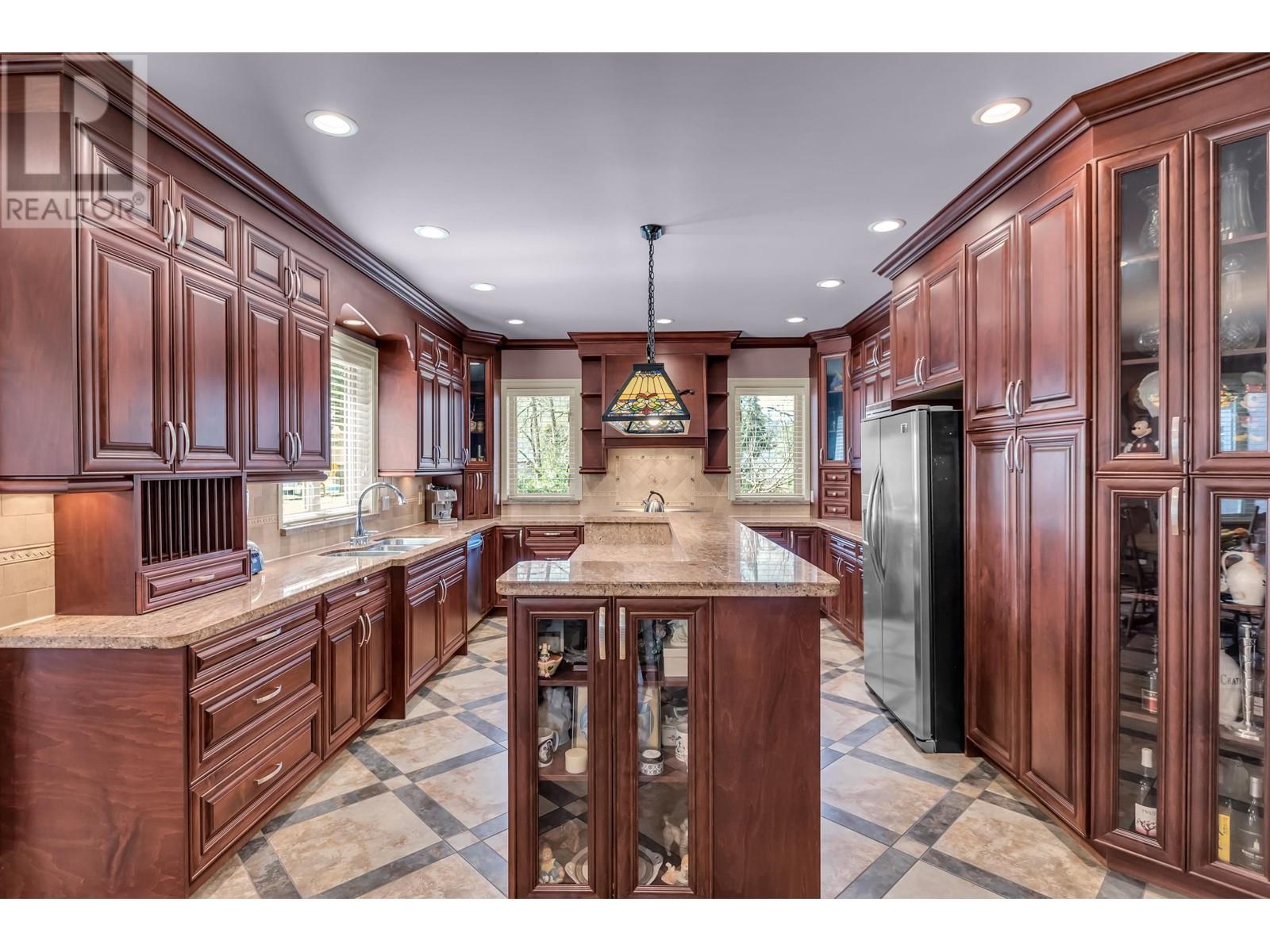 2701 St George Street, Port Moody, British Columbia  V3H 2H1 - Photo 11 - R3012926
