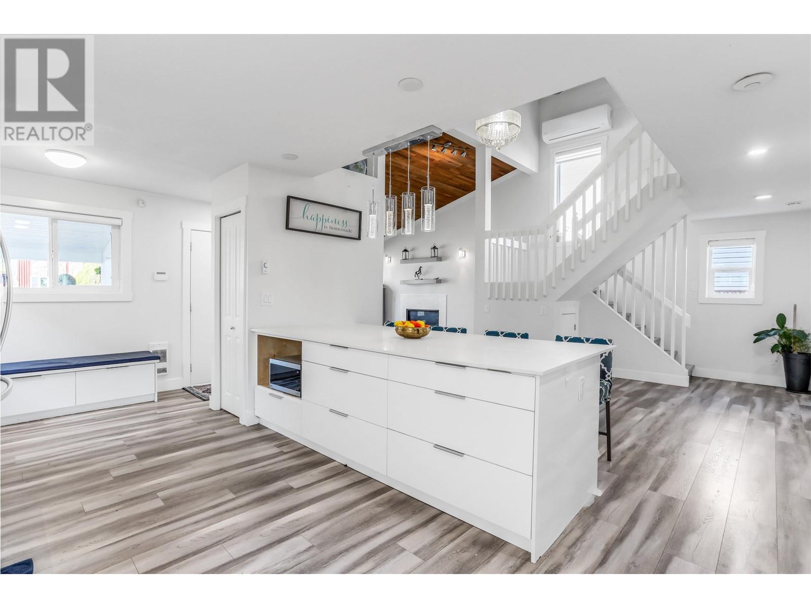 3228 Chrome Crescent, Coquitlam, British Columbia  V3E 1M5 - Photo 12 - R3013027