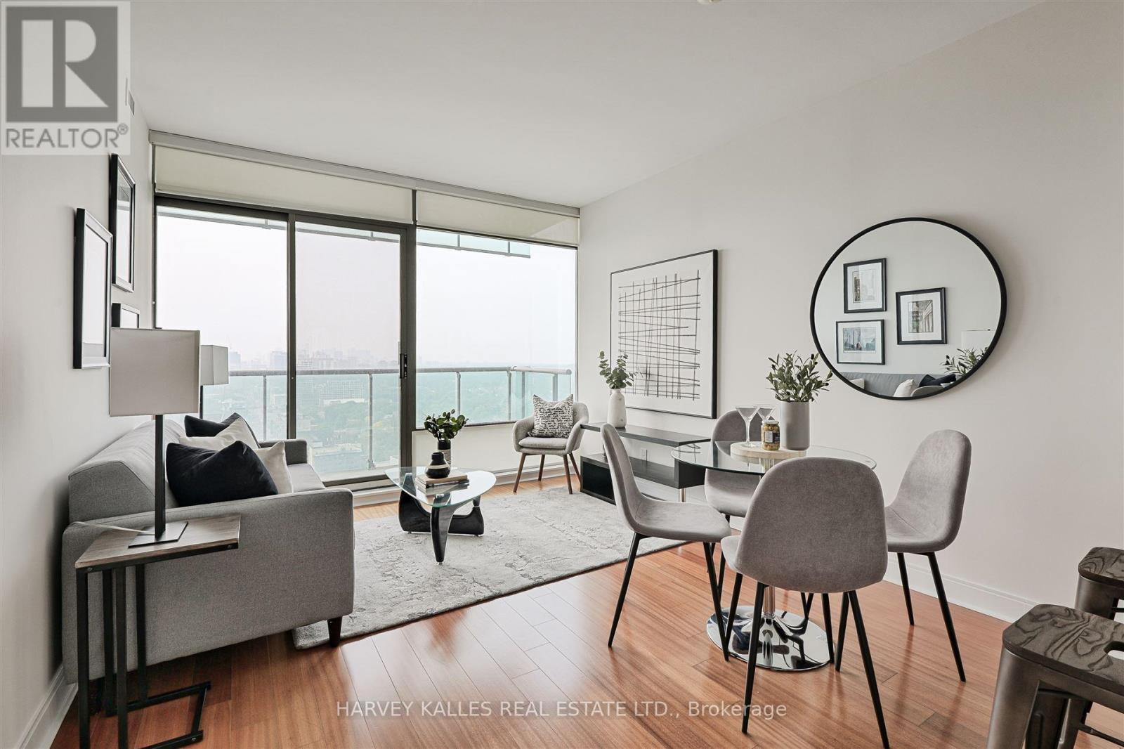 2906 - 18 Yorkville Avenue, Toronto (Annex), Ontario  M4W 1L4 - Photo 10 - C12208511