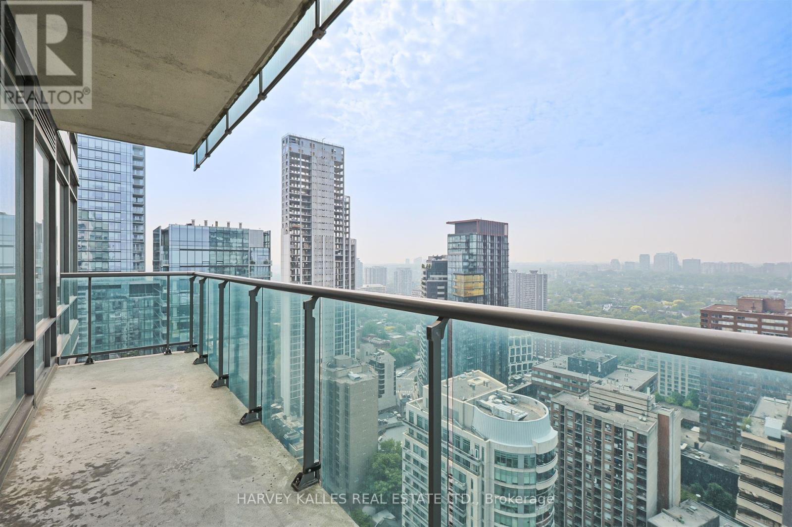 2906 - 18 Yorkville Avenue, Toronto (Annex), Ontario  M4W 1L4 - Photo 14 - C12208511