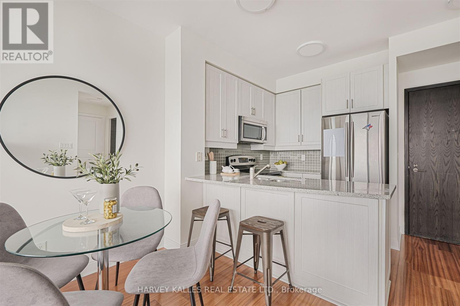 2906 - 18 Yorkville Avenue, Toronto (Annex), Ontario  M4W 1L4 - Photo 20 - C12208511