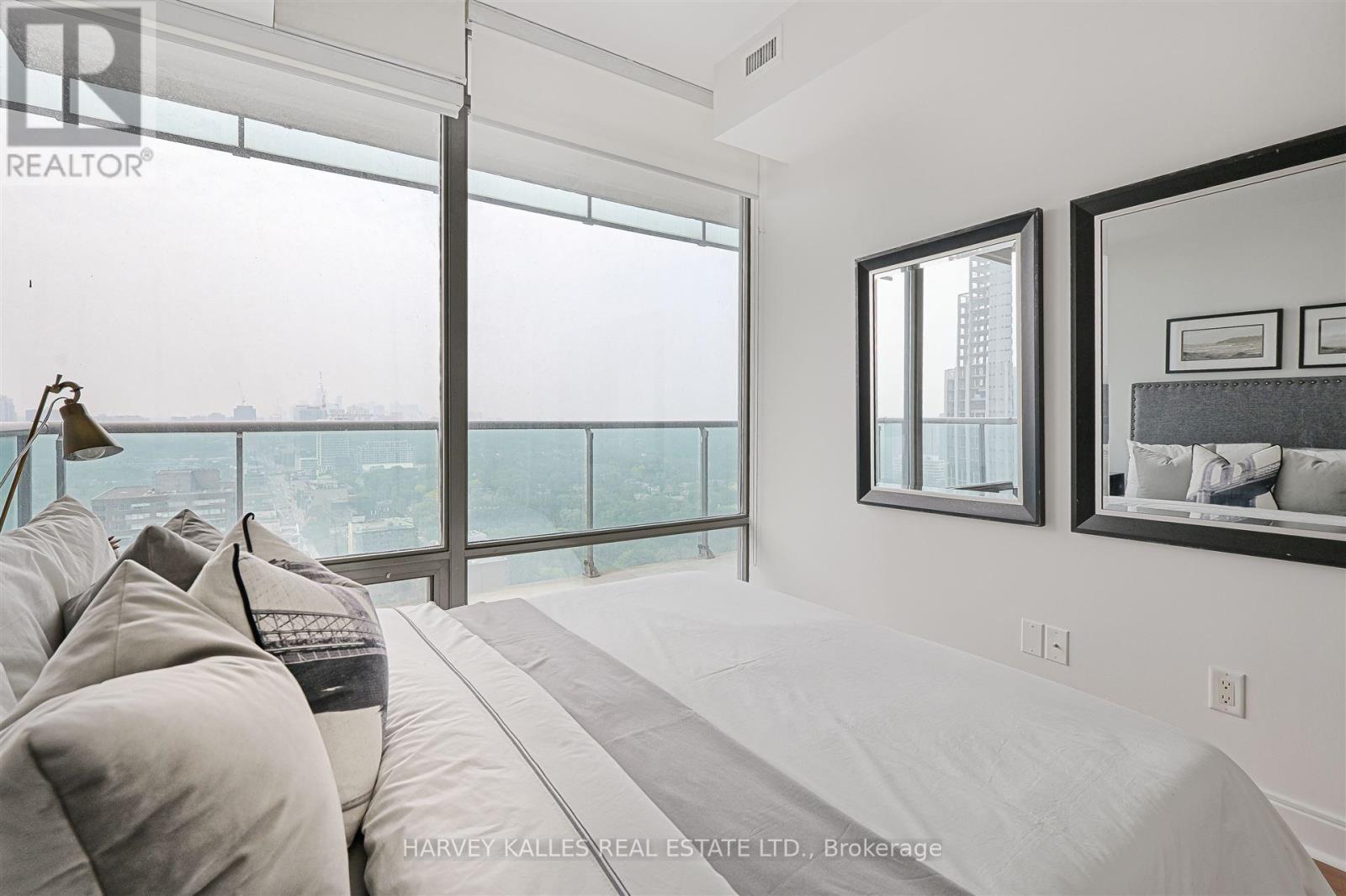 2906 - 18 Yorkville Avenue, Toronto (Annex), Ontario  M4W 1L4 - Photo 23 - C12208511