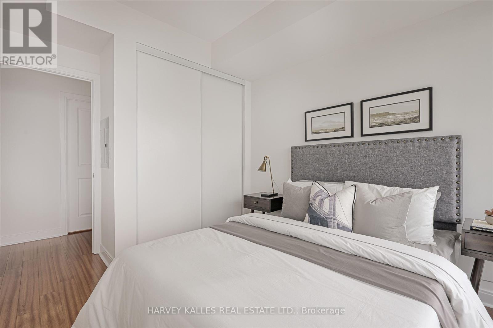 2906 - 18 Yorkville Avenue, Toronto (Annex), Ontario  M4W 1L4 - Photo 25 - C12208511