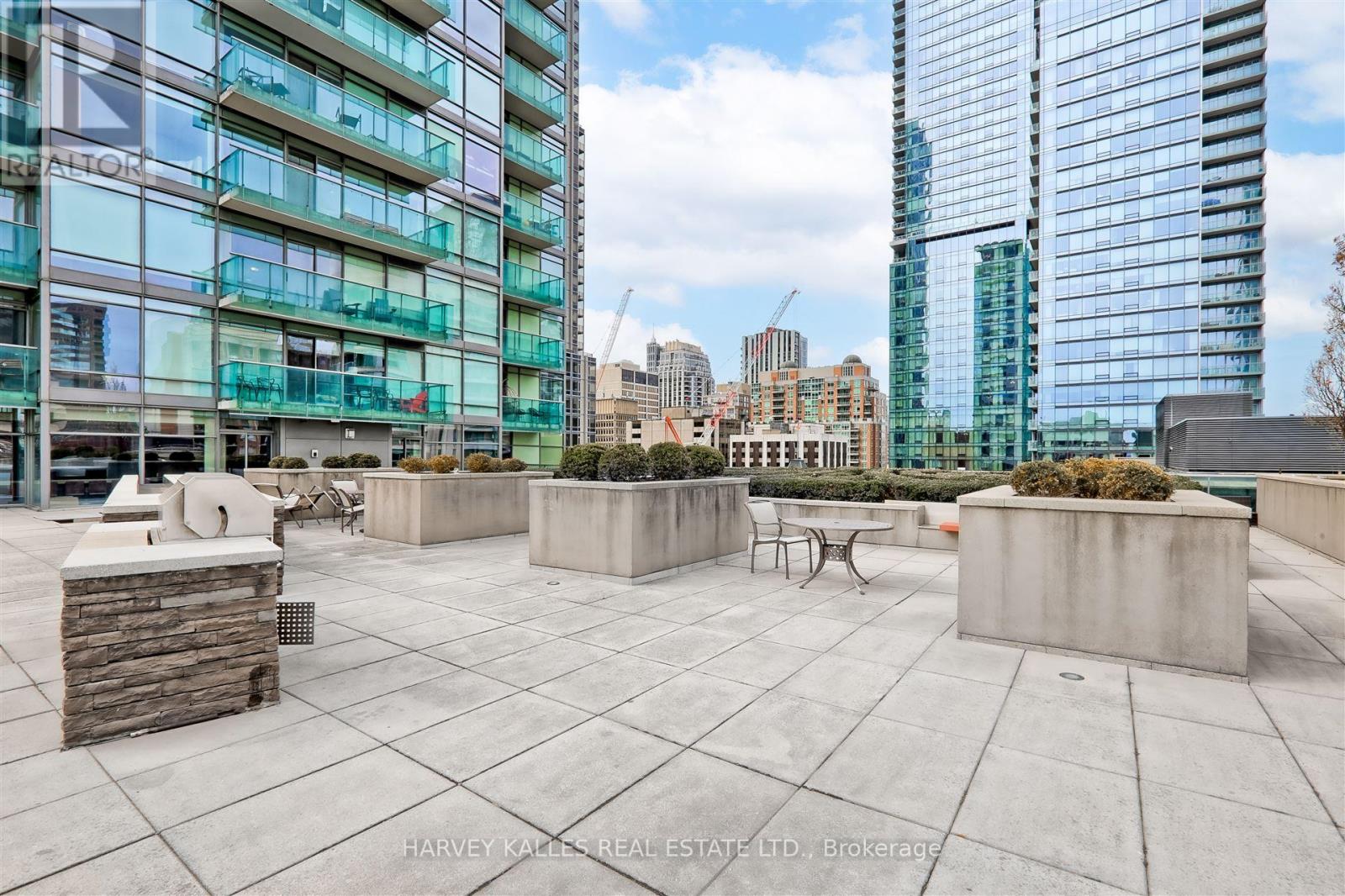 2906 - 18 Yorkville Avenue, Toronto (Annex), Ontario  M4W 1L4 - Photo 28 - C12208511