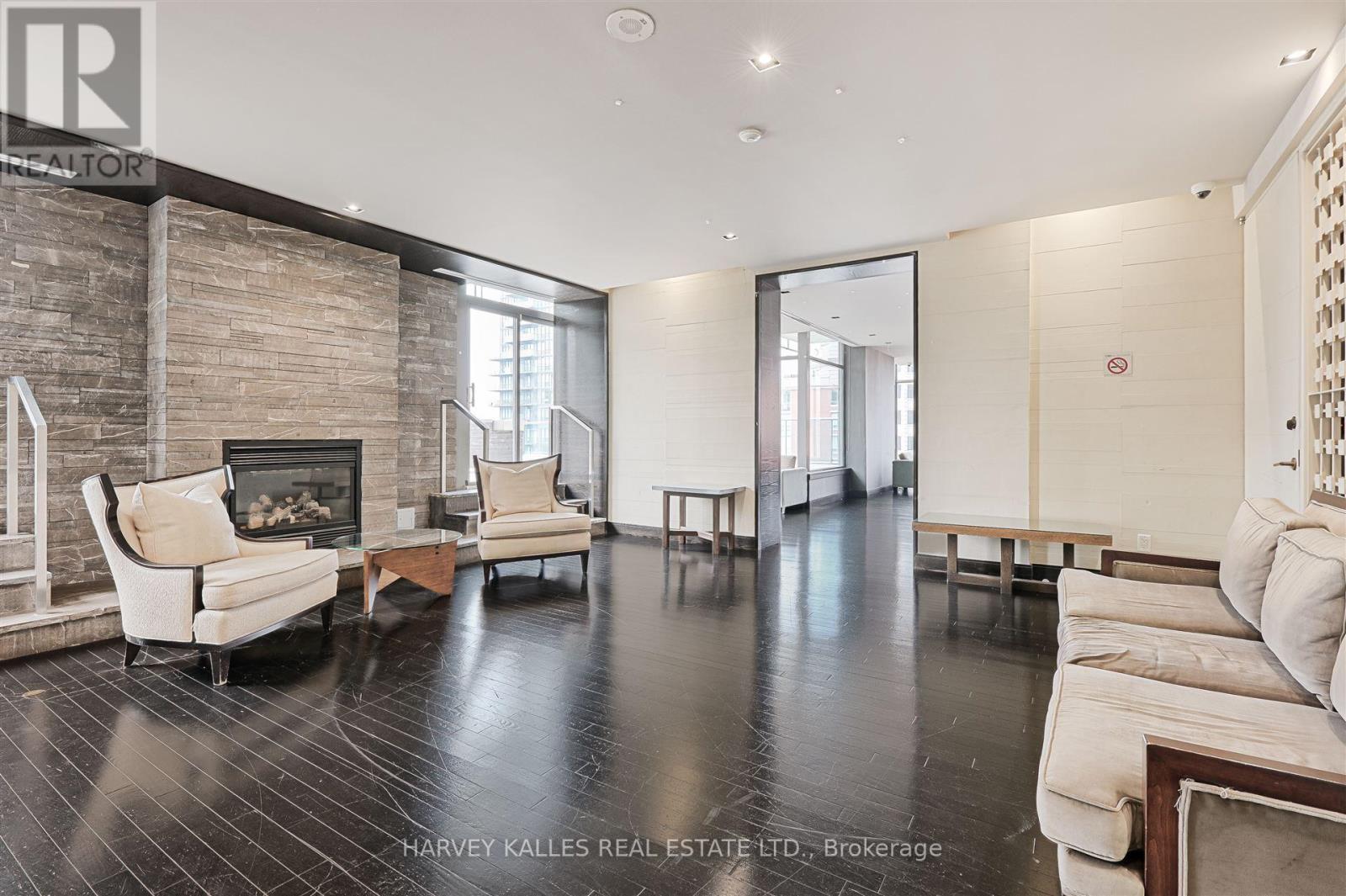 2906 - 18 Yorkville Avenue, Toronto (Annex), Ontario  M4W 1L4 - Photo 37 - C12208511