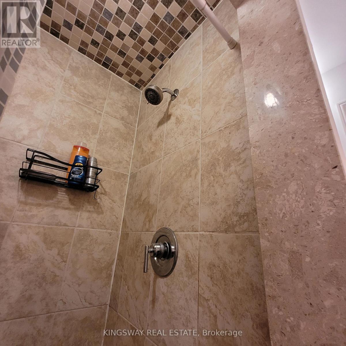 74b Coxwell Avenue, Toronto, Ontario  M4L 3A7 - Photo 23 - E12208519