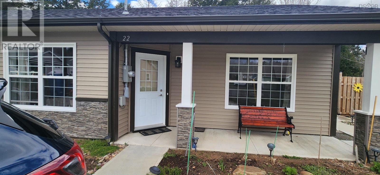 Property at 22 Jenifer Court image 1