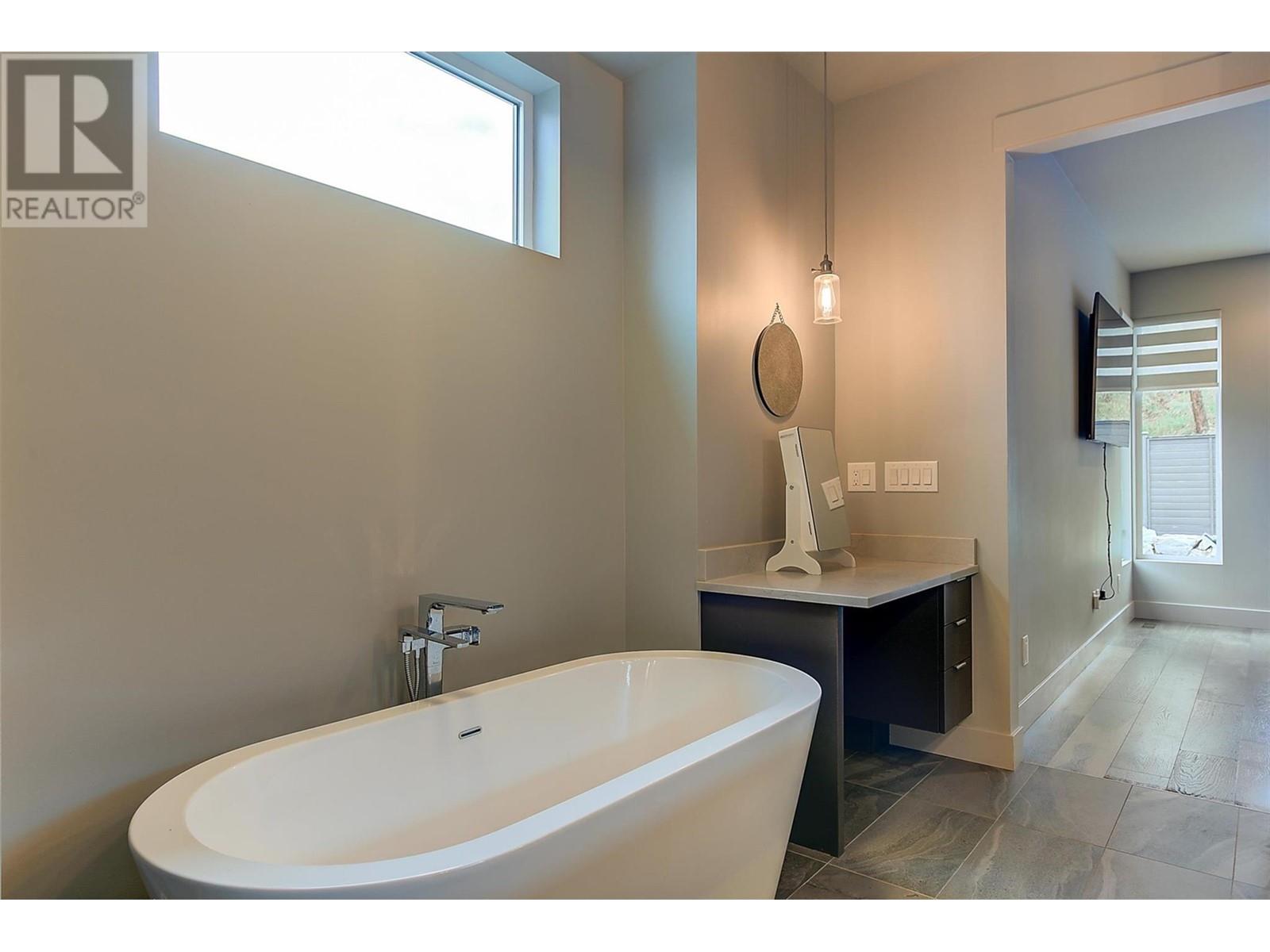 1150 Mission Ridge Road Unit# 3, Kelowna, British Columbia  V1W 3B2 - Photo 41 - 10348059