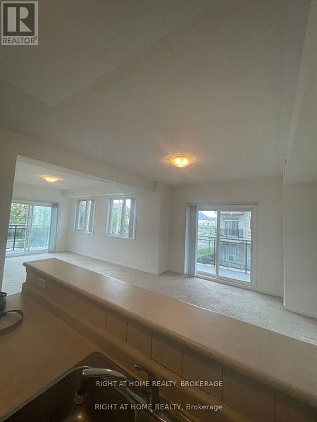 210 - 3075 Thomas Street, Mississauga, Ontario  L5M 0M4 - Photo 3 - W12208522