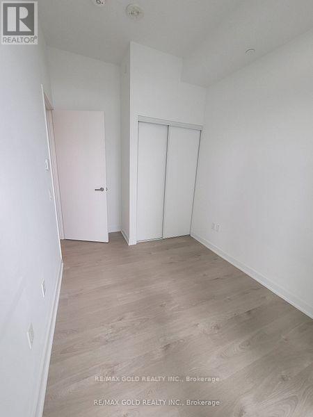 1804 - 3900 Confederation Parkway, Mississauga, Ontario  L5B 0M3 - Photo 13 - W12208254