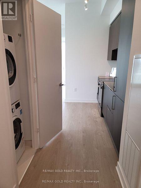1804 - 3900 Confederation Parkway, Mississauga, Ontario  L5B 0M3 - Photo 14 - W12208254