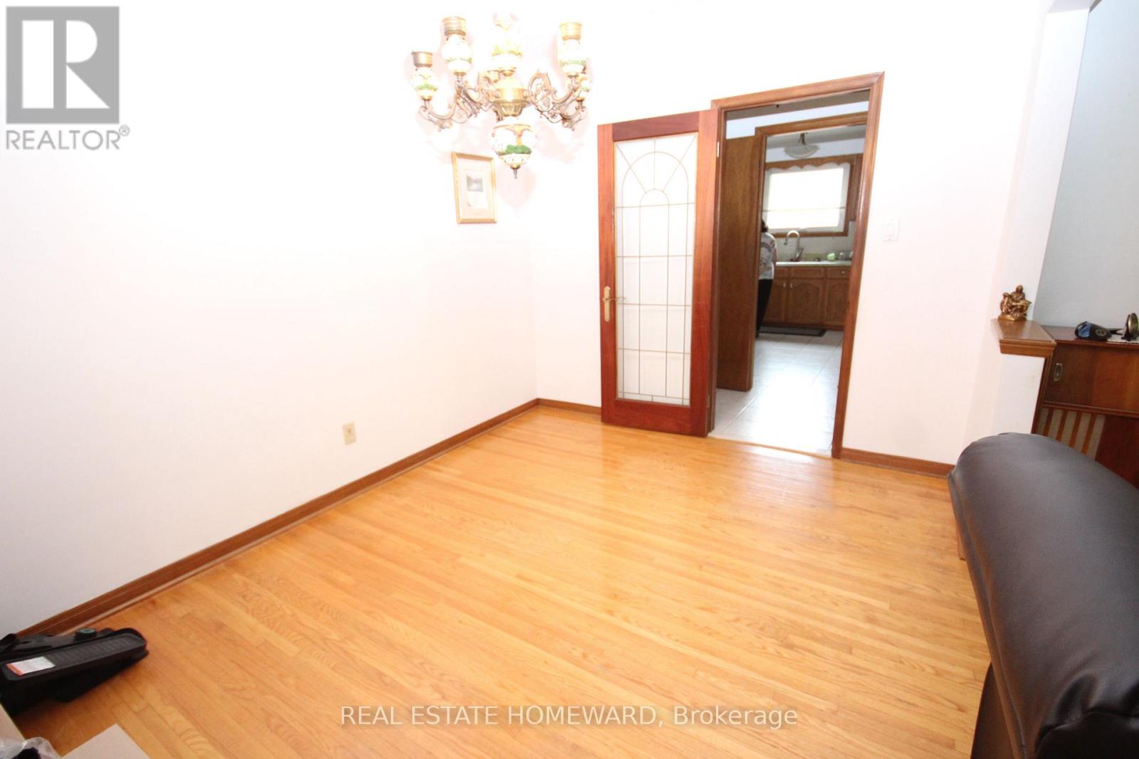 37 Mason Road, Toronto, Ontario  M1M 3P9 - Photo 8 - E12201264