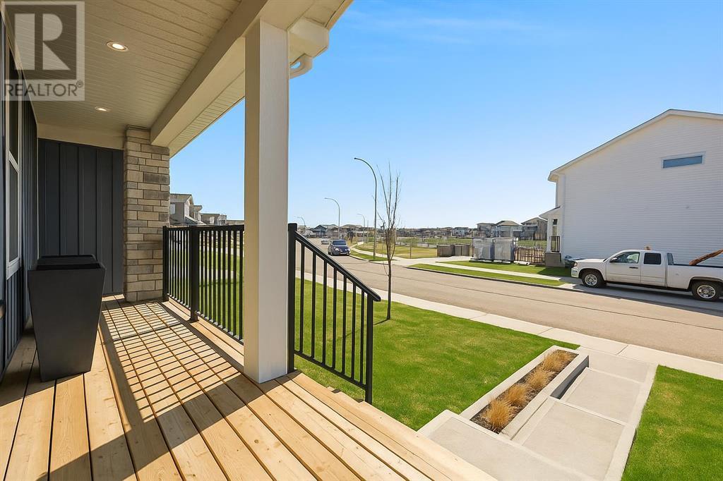 228 Creekstone Square Sw, Calgary, Alberta  T2X 4P6 - Photo 7 - A2228641