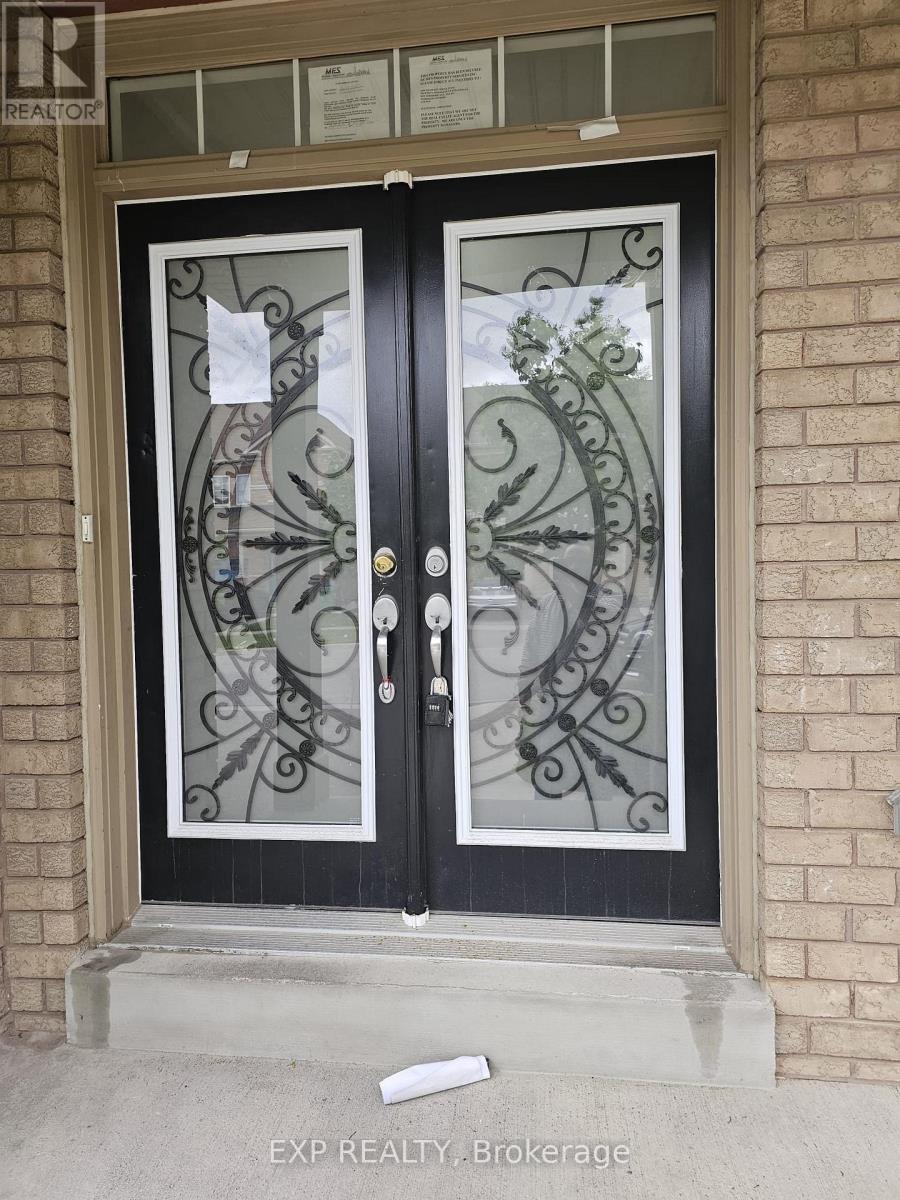 25 Pentonville Road, Brampton (Sandringham-Wellington), Ontario  L6R 3R9 - Photo 2 - W12207876